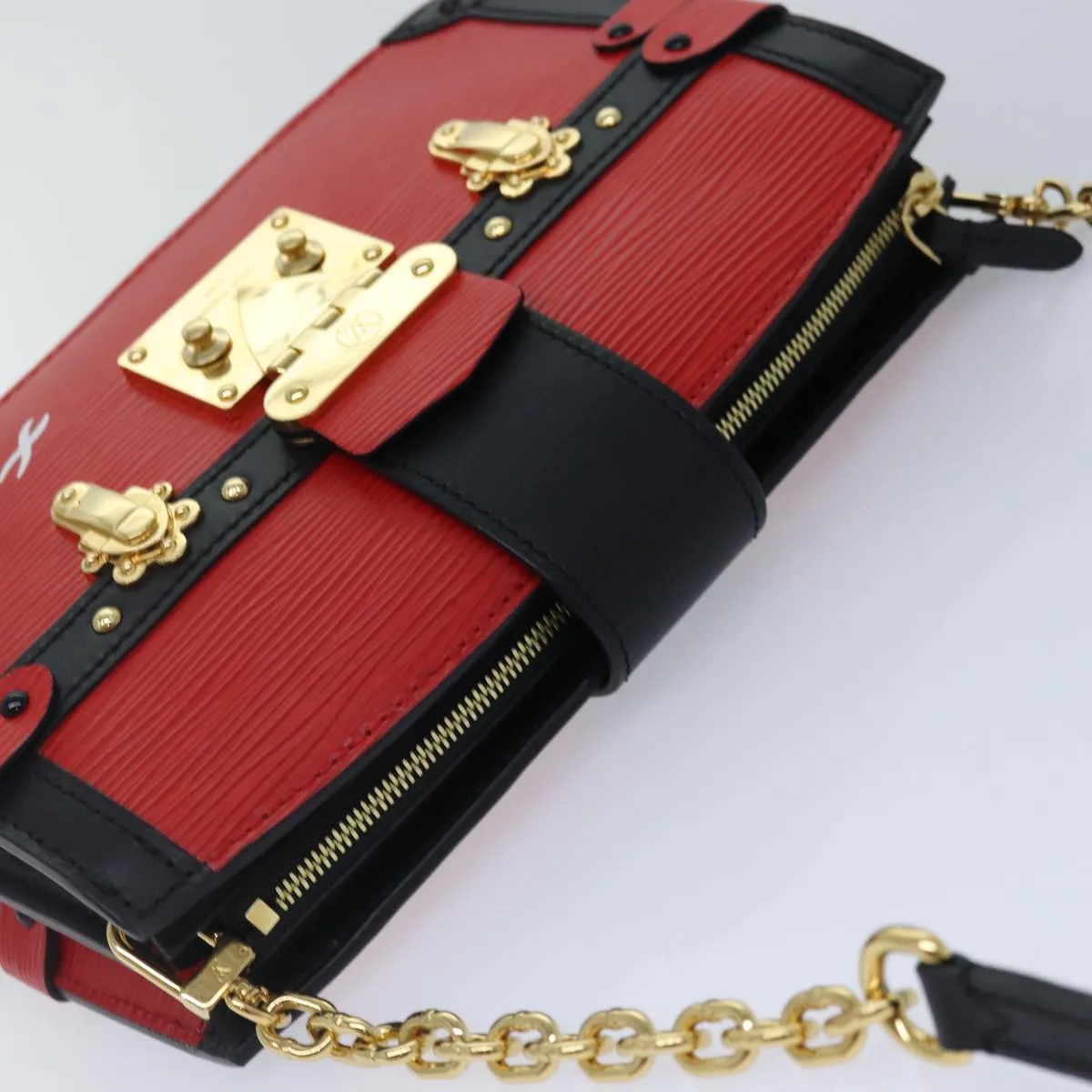 Trendy Inspired Louis Vuitton Epi Trunk Clutch Shoulder Bag Red Black M51697 Lv Auth Ar12517a