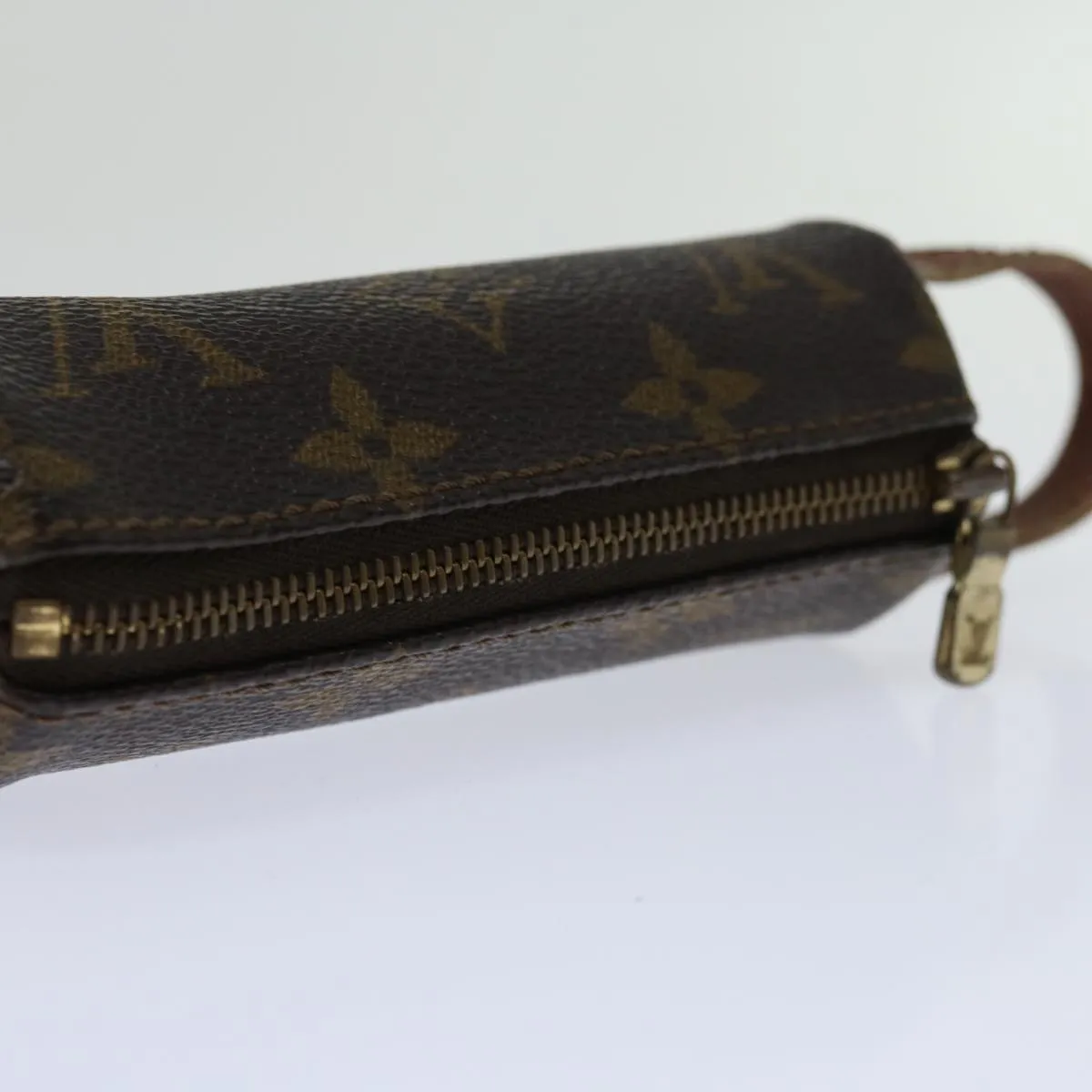 Trendy Inspired Louis Vuitton Etui À Balles De Golf Clutch Bag